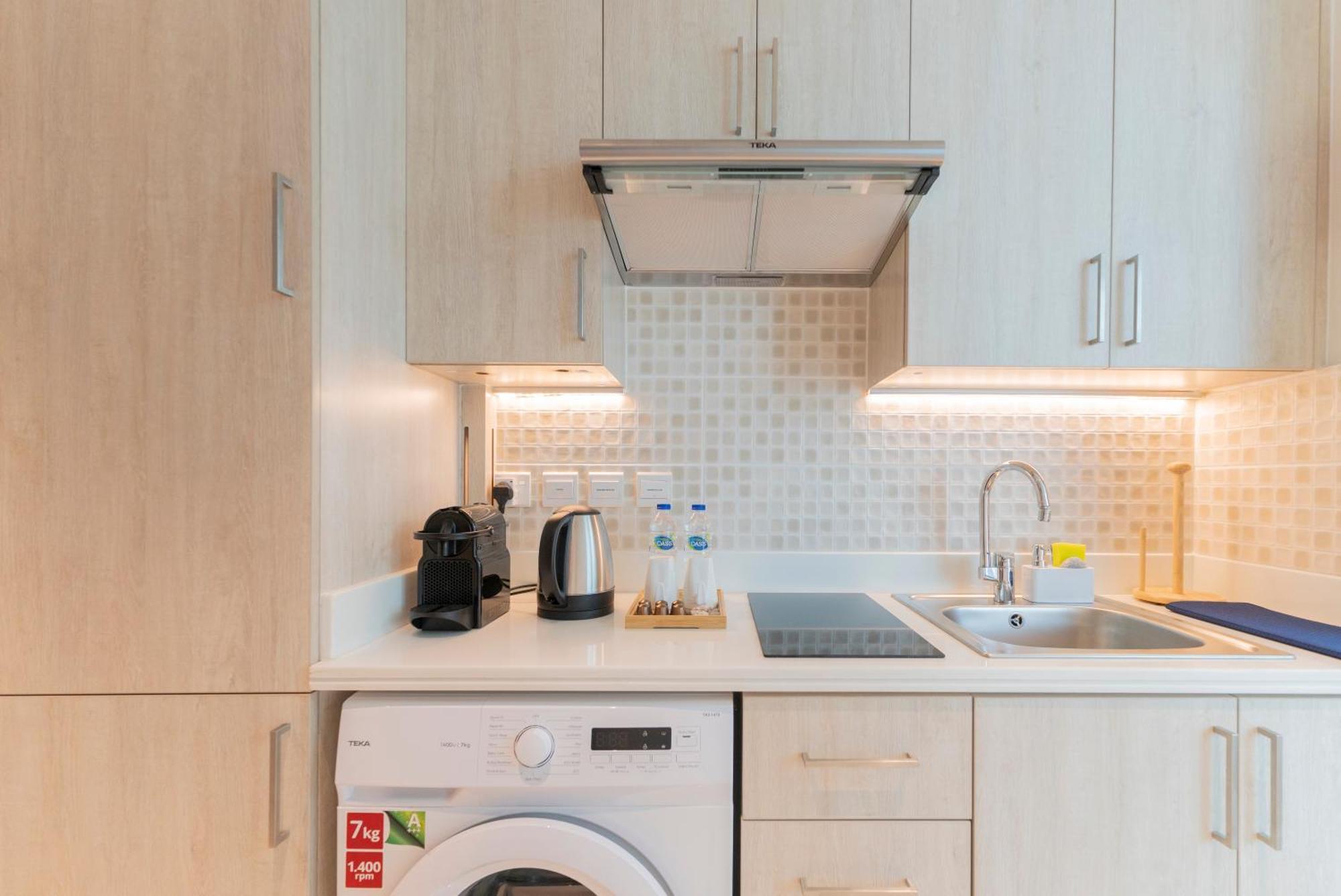 Studio With Private Beach Access At Palm Jumeirah Дубай Екстериор снимка