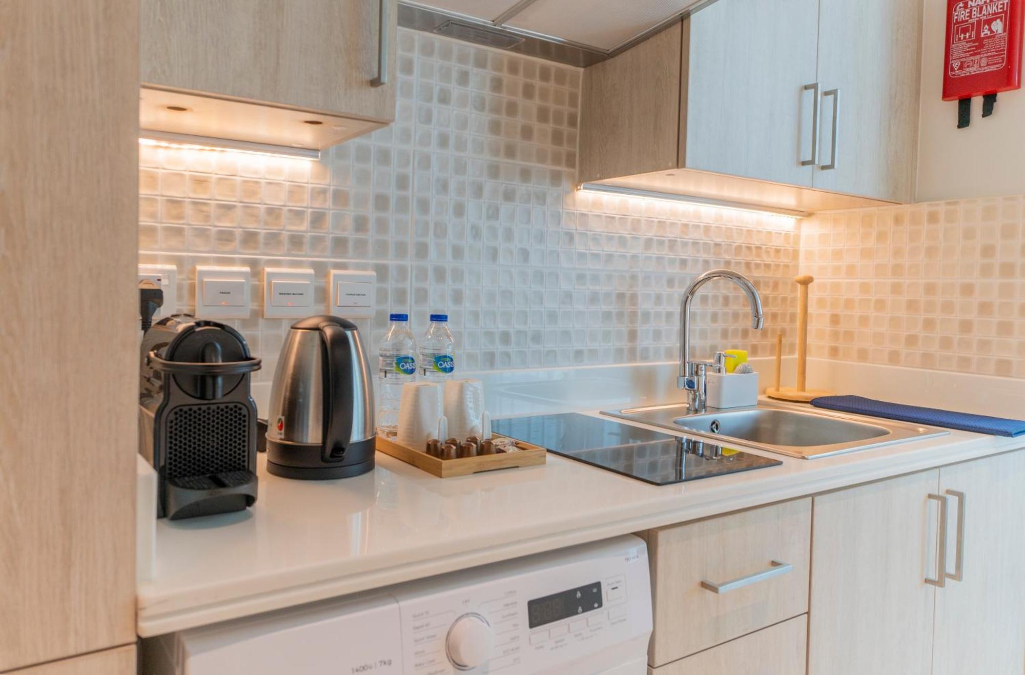 Studio With Private Beach Access At Palm Jumeirah Дубай Екстериор снимка